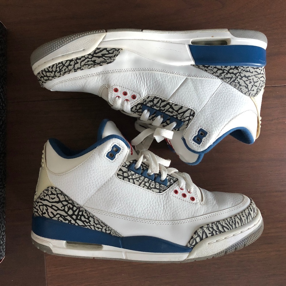 Air Jordan 3 Retro True Blue 2011